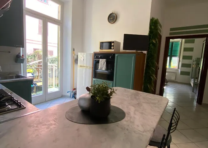 アパート Domvs Erminia ラ・スペツィア